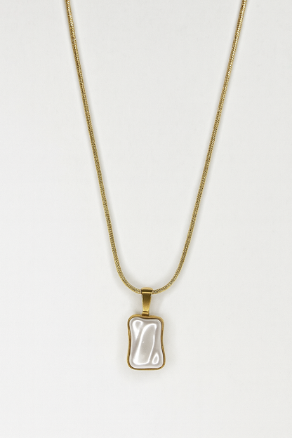 Gold-plated Korean necklace with irregular pearl pendant